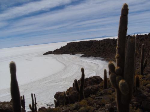 Île Salar de Uyuni - Circuit combiné Pérou Bolivie logistique experte Terres Péruviennes