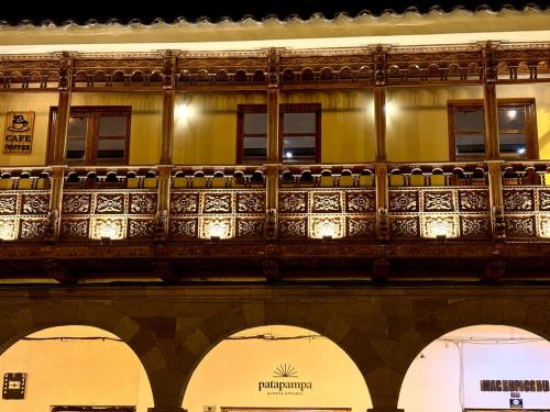Balcon - Circuit andin architecture coloniale, pierres Incas Terres Péruviennes