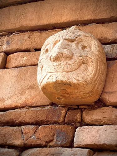 Tête chauve - Patrimoine archéologique Huaraz Chavín de Huantar civilisation mére