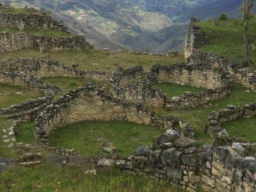 Maison circulaire ruines - Chachapoyas