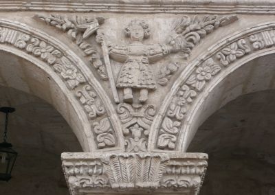 Cloître Compagnie de Jesus - Expertise des conseillers voyage de Terres Péruviennes